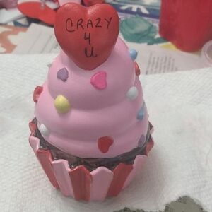 *CLEARANCE* 2025 Hand-Painted by Raven1809 Heart Cupcake Plaster Figurine